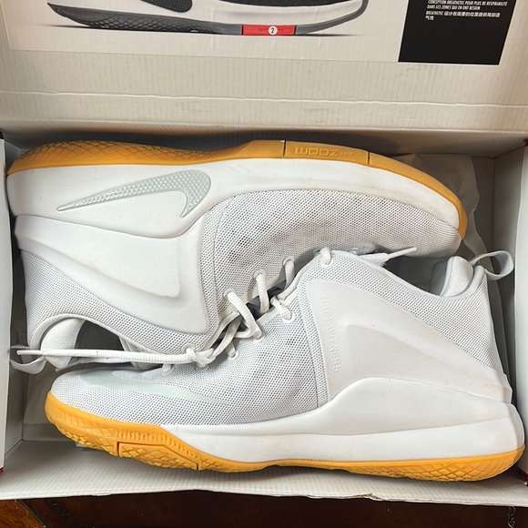 Nike Other - Men’s Nike zoom witness